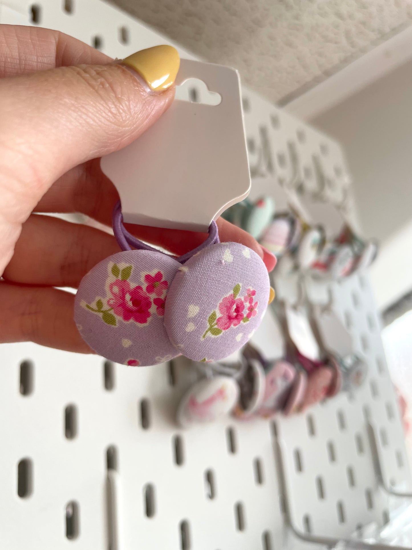 Button bobbles - lilac floral