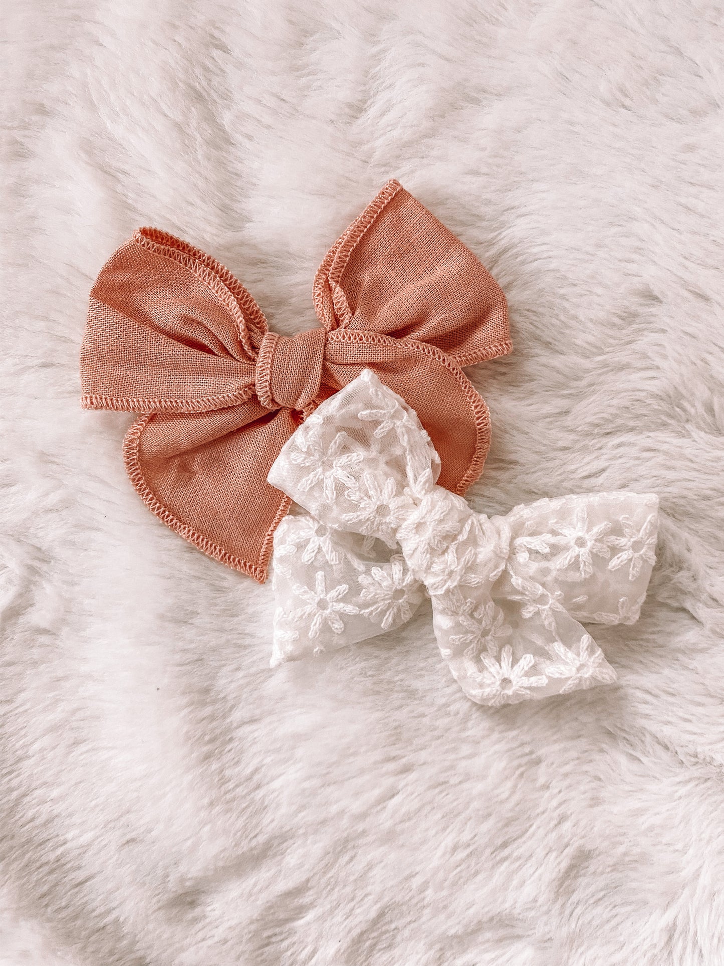 Pink small fable bow